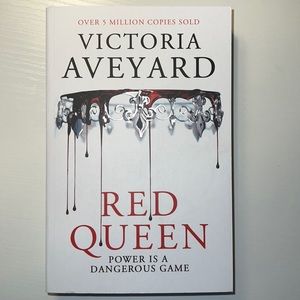 Red Queen by Victoria Aveyard